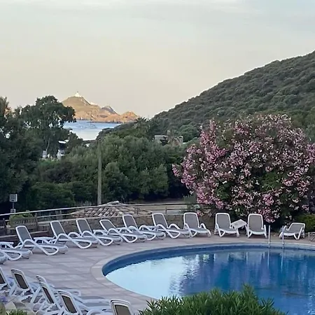 Bel Appartement, Avec Piscine, Bord De Mer Et Vue Mer Apartmán