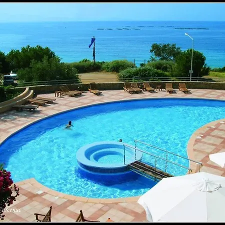 Bel Appartement, Avec Piscine, Bord De Mer Et Vue Mer *