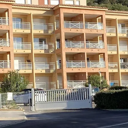 Bel Appartement, Avec Piscine, Bord De Mer Et Vue Mer Apartmán